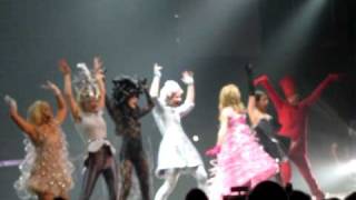 Glee Live - Bad Romance