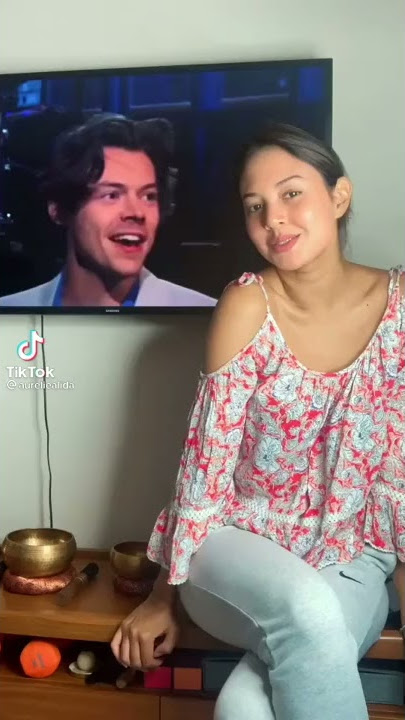 Harry styles and  Aurelie moeremans kisses 😳💔