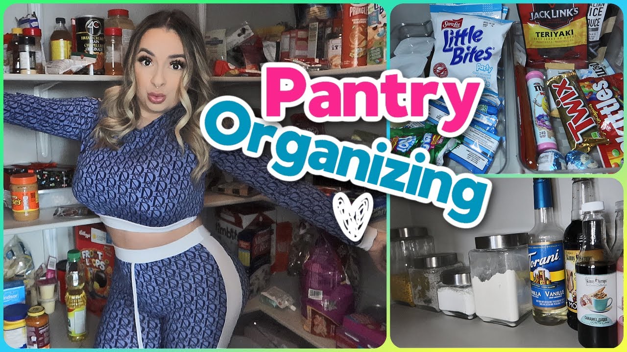ORGANIZING MY PANTRY | Clean With Me!!