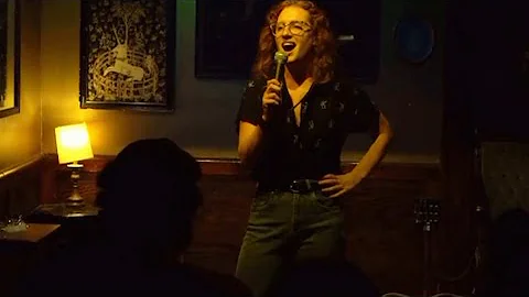 Meredith Dietz Stand-up Nov 2022