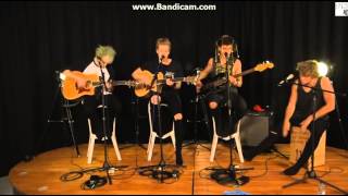 Video thumbnail of "5 seconds of summer - she looks so perfect acoustic (Livestream)"