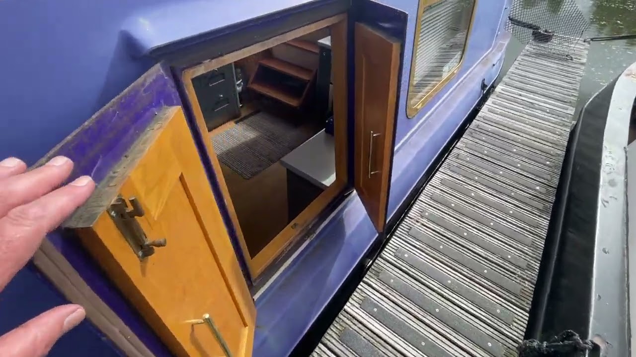 Wide Beam 57 x 10 Cruiser Stern  - Boatshed - Boat Ref