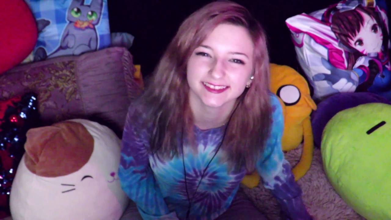 ASMR- Pillow Talkin Widda Bish - ASMR- Pillow Talkin Widda Bish
