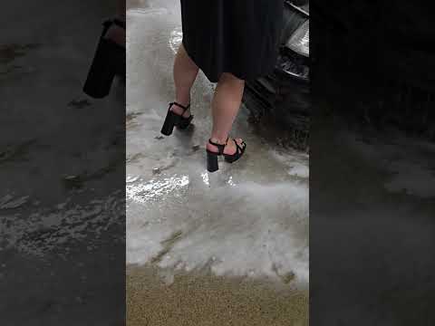 Pebbles at the car wash #walkinginheels #Pebbles #highheels #carwash #asmr