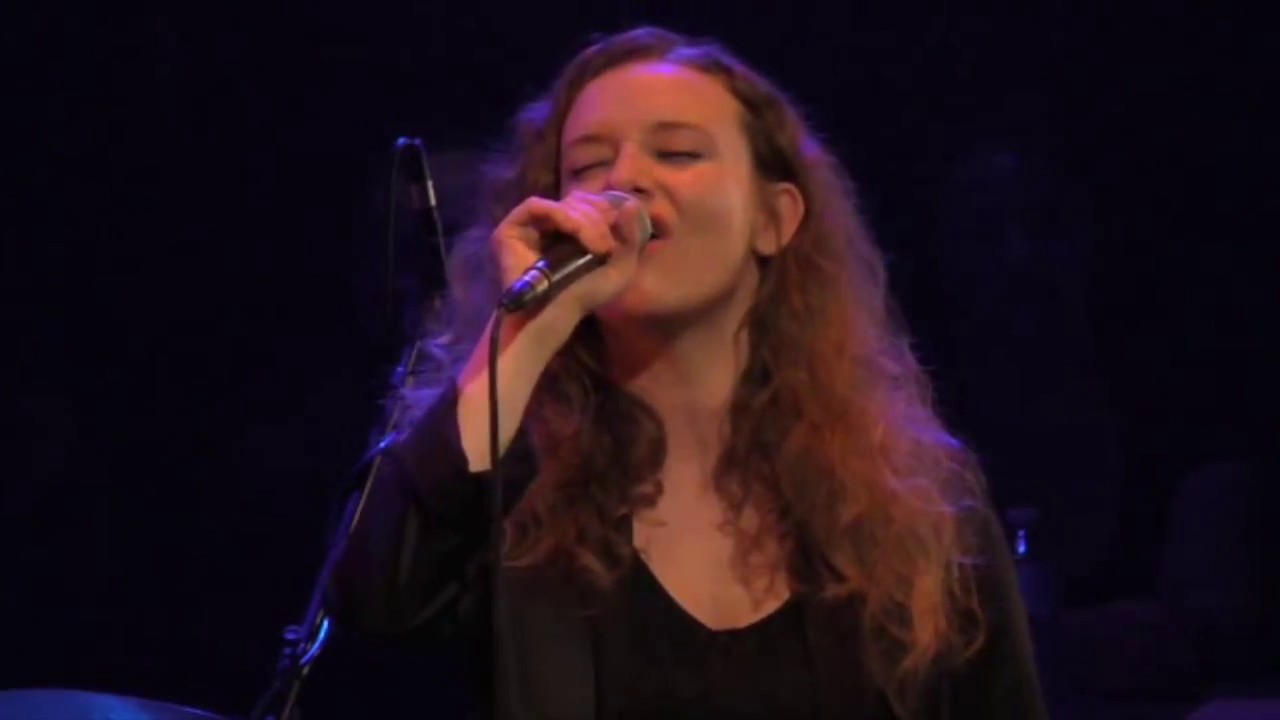 La tendresse/Clémence Savelli & Jean Louis Beydon