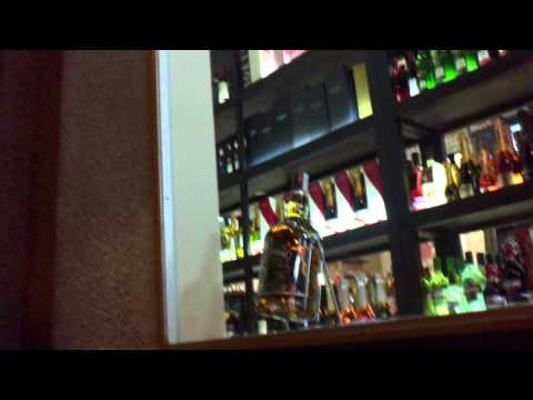 huge bottles-უზარმაზარი ბოთლები