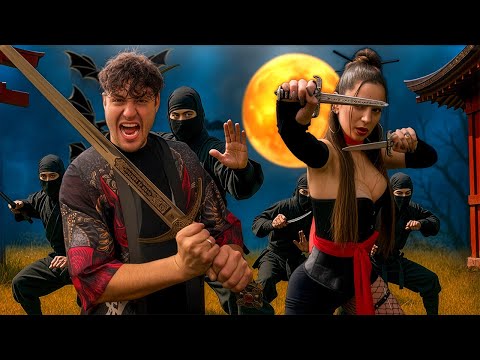 СТЕЛА ЖИВЕЕ В НАС??? HALLOWEEN VLOG…🎃