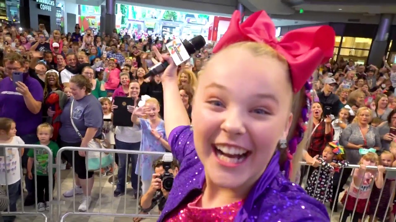 Mall of America jojo siwa 10,000 people came to see her YouTube