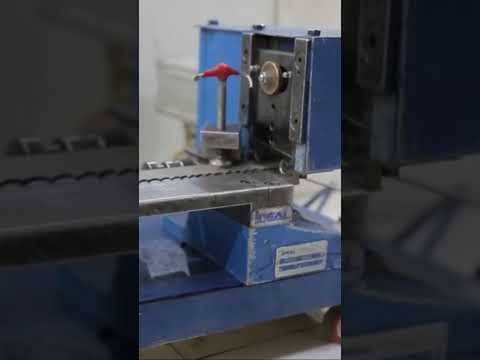 عمليه قص ولحام منشار الشريط