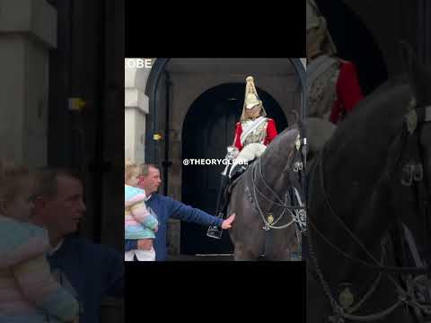 3x Heartwarming Moments of When Kings Guards Break Character For The Public  #kingsguard  #tourist