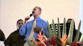 Video thumbnail of "Samoan pastor singing"