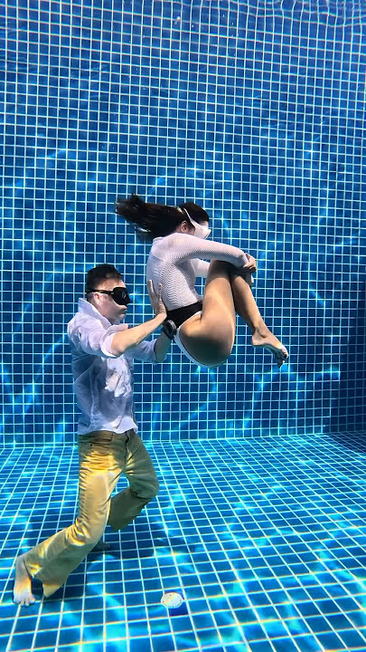 Underwater Womanball 🏀🏀 @sisa_solymosyova