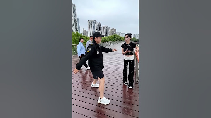 The Security Guard Fell Into The Trap Of The Beauty #still #parkour #funny#skate