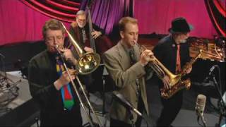 Manhattan Jazz Orchestra -  LOVE LETTERS chords
