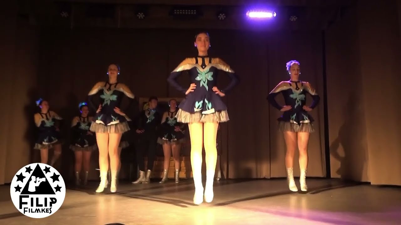 mamma mia De  dansmariekes en dansjonker de  Kapelse Leutemakers