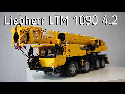 LEGO Technic - Liebherr LTM1090 4.2 Crane MOC 4K
