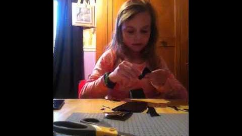 How to make a duct tape phone/iPod case!!