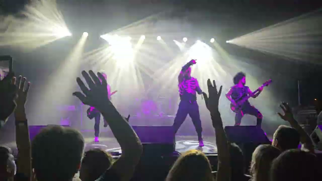 Powerman 5000 Taste of Armageddon tour