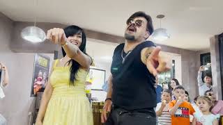 Çılgın Dondurmacı Ile Özbekistanda Yer Yerinden Oynadı