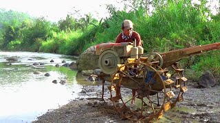Masuk Sungai..!! Traktor Sawah Menuju Lahan Garapan