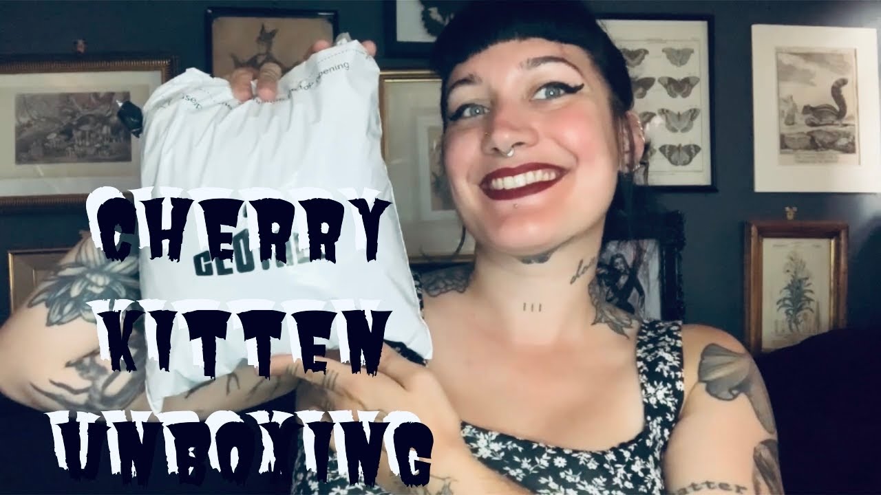 🪩🎀 cherrykitten unboxing y2k fashion haul | mental health print | PR
