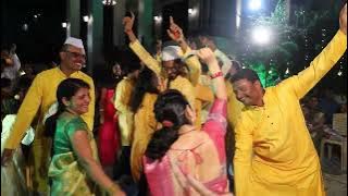 Ahirani Khandeshi Wedding Dance| 1 no dance _मजेशीर डान्सर 🤣🤭#wedding #kasmade #dance #ahirani