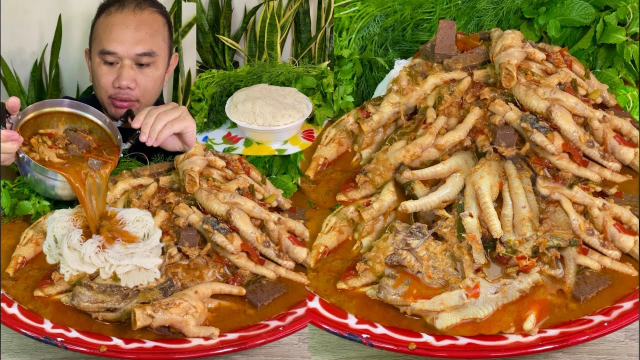 ขนมจีน ตีน เลือดไก่ น้ำยาเข้มข้น แซ่บมากๆ 