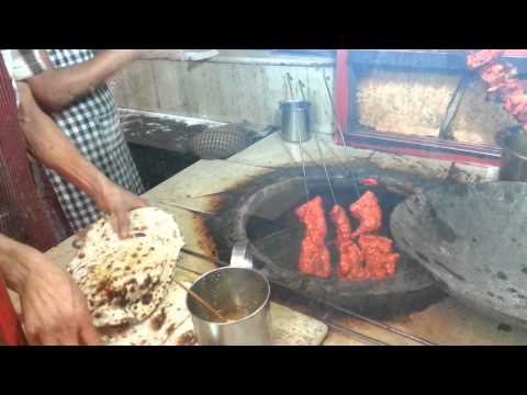 street-food-bangalore---a-busy-tandoor-counter