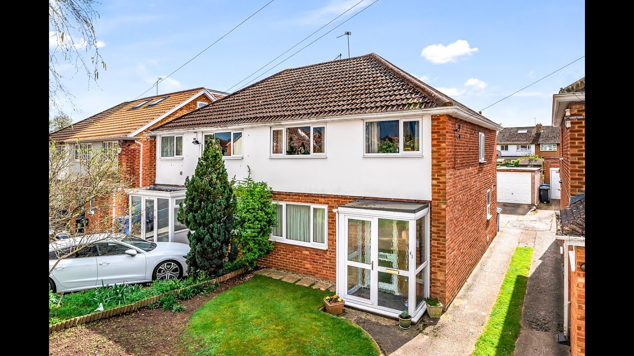 For Sale 3 Bedroom House Cell Farm Ave, Old Windsor, UK Property