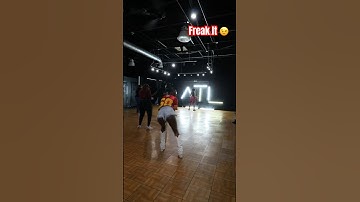 FREAK IT 😉 #atl #atlanta #dance #linedanceclass #linedance #linedancing #freakit