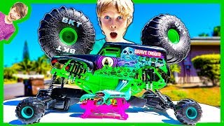 PUTTING TiNY MONSTER TRUCK TIRES ON GiANT RC MONSTER TRUCK