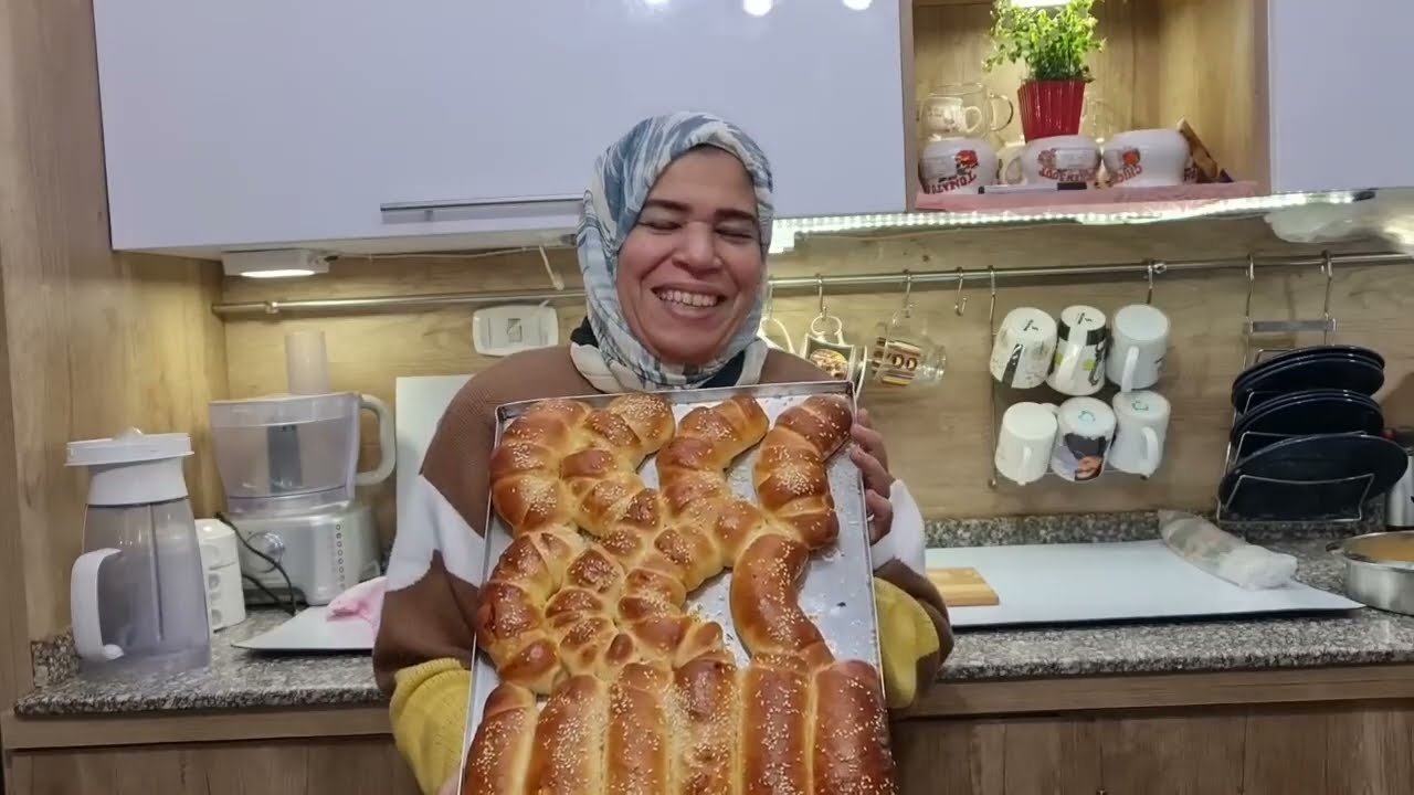 هو نص كيلو دقيق ⁉️ ولا سمنه ولا زبدة ولا اى تكاليف املى البيت خير ودفء