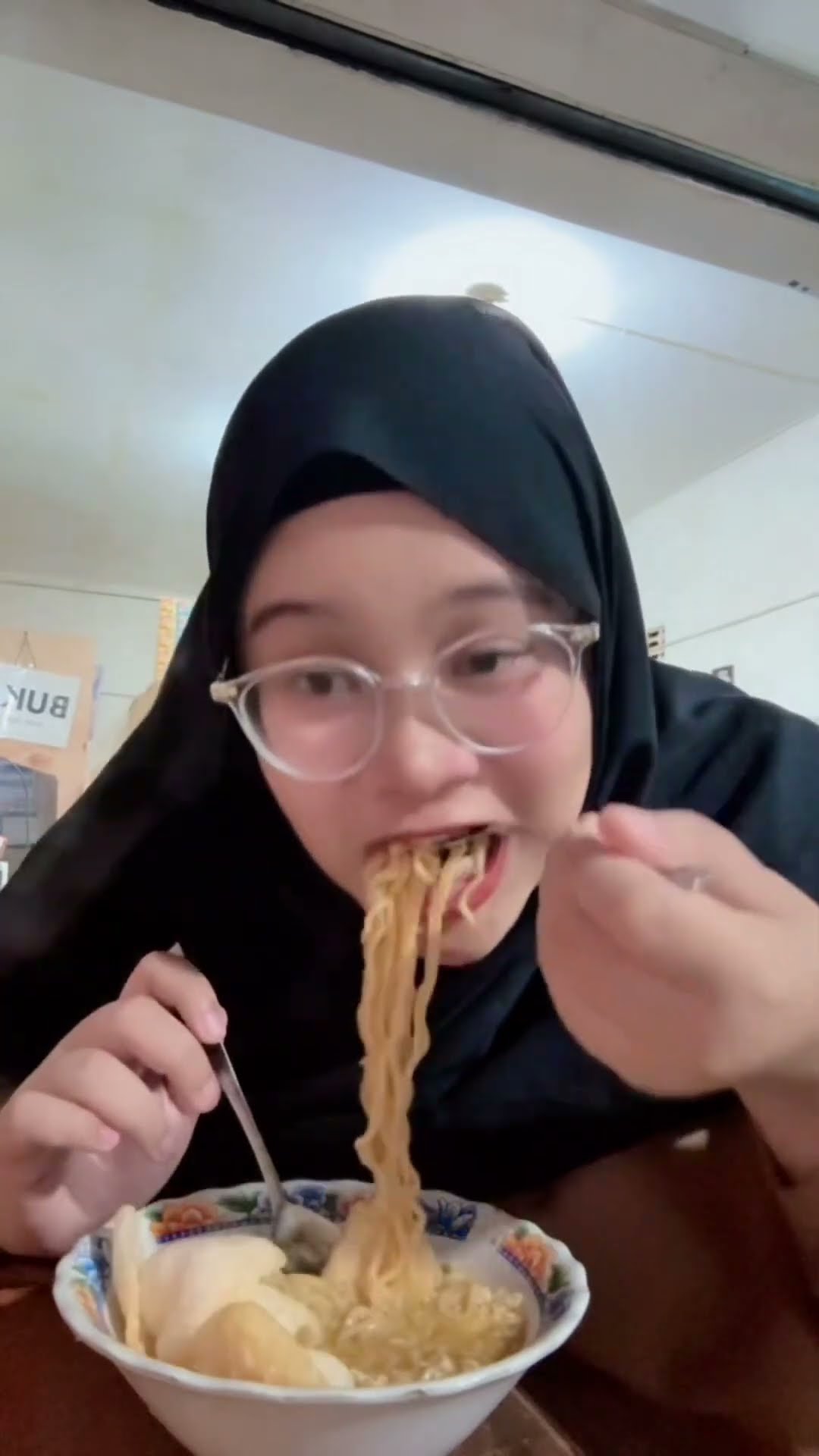 COBAIN MIE DOG DOG ALA JOGJA