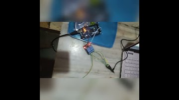 write a program in Arduino IDE to control the direction of DC motor by keyboard input