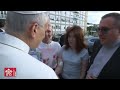 El Papa sale del hospital tras recibir el alta y este domingo rezará el Ángelus en el Vaticano