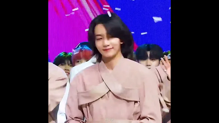CUTEEEE😍😍🥰#seventeen #jeonghan #visual #kpopshorts #jisooflower
