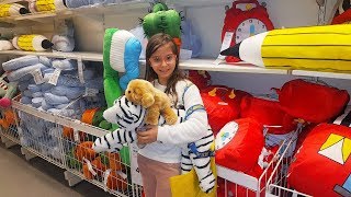Dev Peluş Oyuncaklar Alişveri̇şi̇ Giant Plush Toys Shopping Eğlenceli Çocuk Videosu Funny Kids Videos