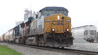 [1Z] CSX Rain Grain Train Leaving the Feed Mill in Comer GA, Comer - Hull GA, 11/08/2015 ©mbmars01