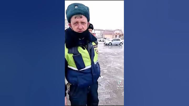 Житель Владимирской области при сотрудниках ГИБДД уничтожает машину