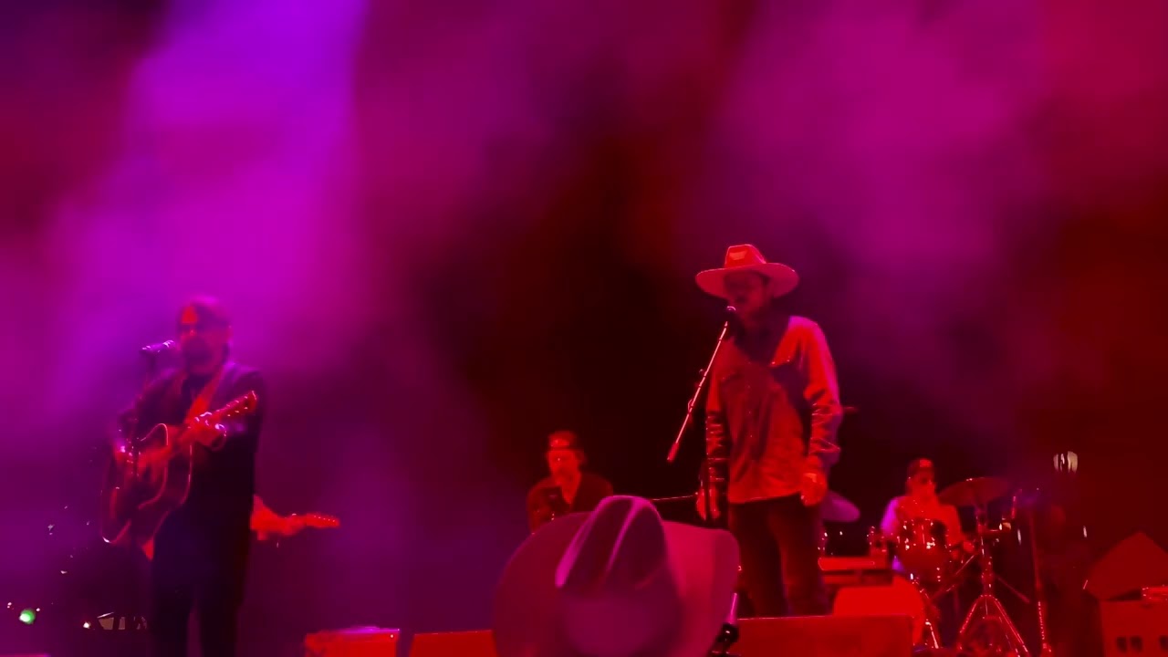 Lukas Nelson and Shooter Jennings “Momma, Don’t Let Your Babies Grow Up