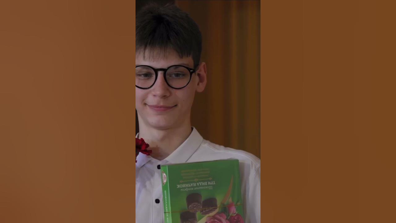 Арни не пустили в гостиницу