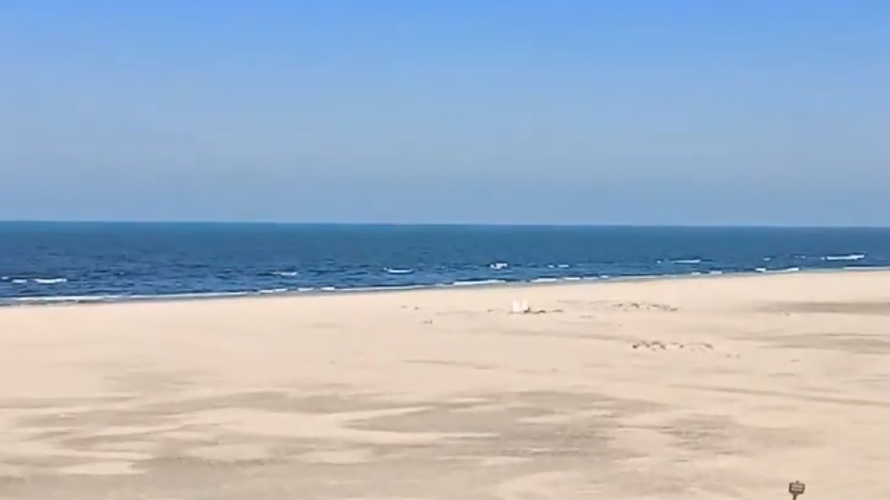 شقه بلكونه ع البحر منطقة العاشر مصيف جمصه السياحي 2018