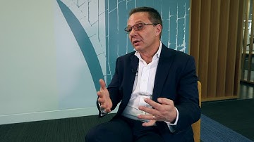 How are VMware’s partners acting as crucial, strategic advisors for businesses today?