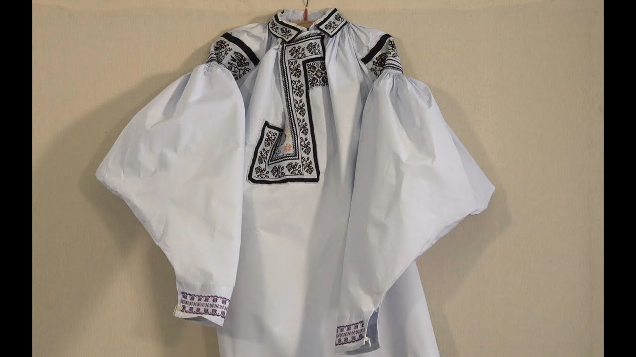 Škrobení a žehlení vlčnovské košule