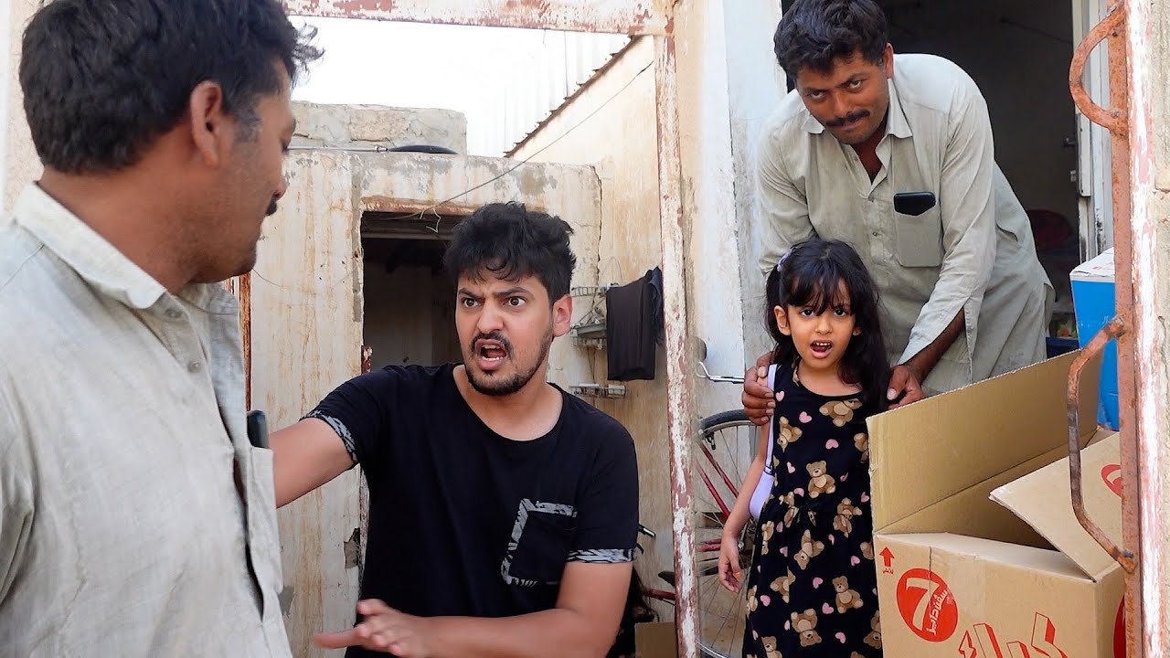 سارة راحت وعامل غريب أخذها !!