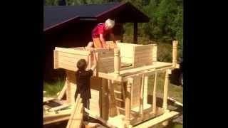 Lafta stabbur - sommerbygging i solsteiken