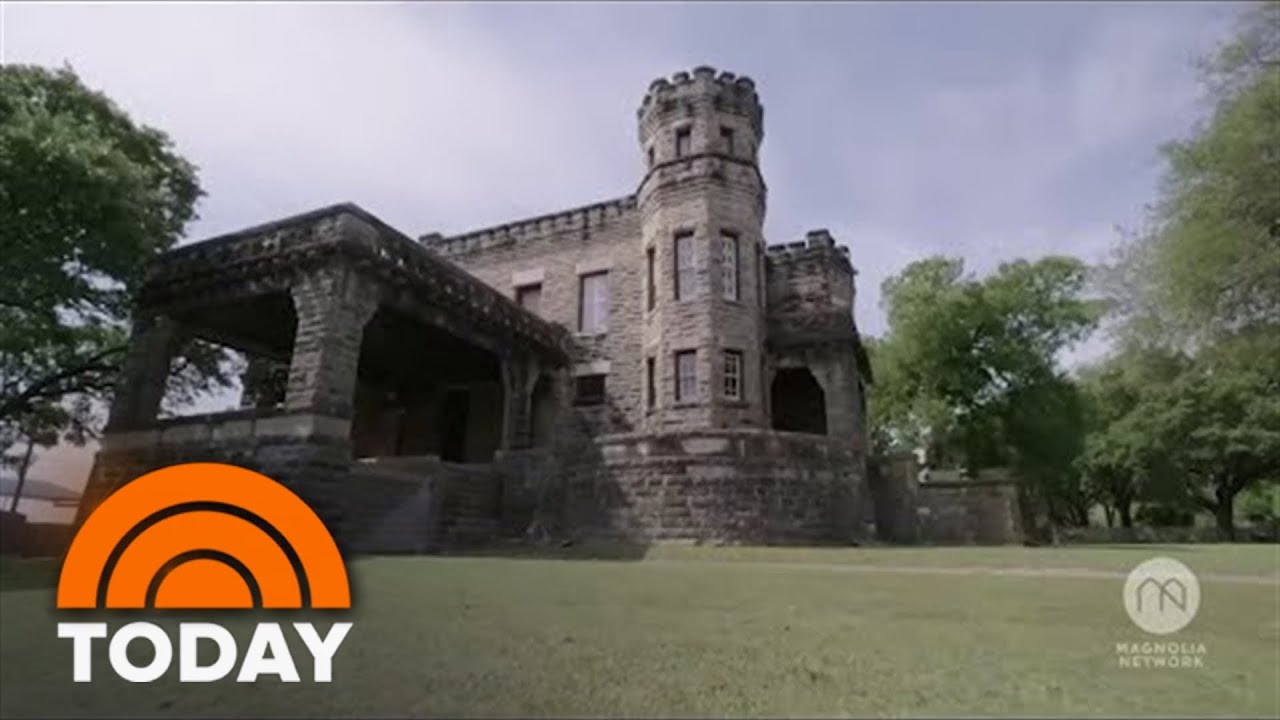 Chip, Joanna Gaines Try To Restore 100-Year-Old Castle In New Show ...