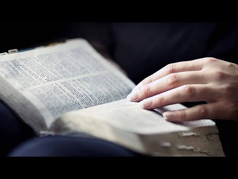 Vídeo: A igreja católica usa a bíblia niv?