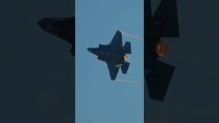 F-35 LOW AND FAST Fly-By! #shorts #aviation #f35