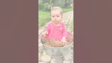 Now Hush Little Baby Don T You Cry Everything S Gonna Be Alright Girl Littlegirl Cutebaby Cute 